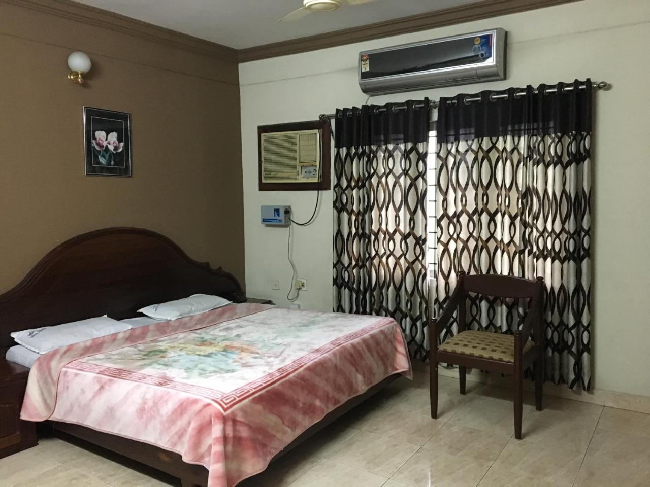 Hotel Royal Wings Nedumbassery Eksteriør billede